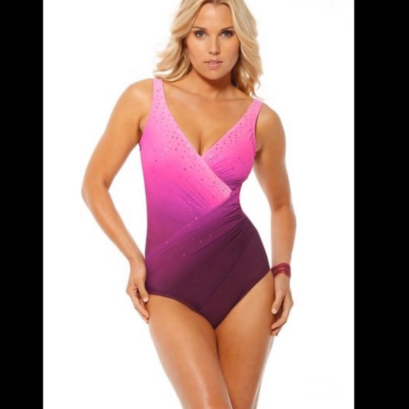 MIRACLESUIT Oceanus waist-cinching swimsuit pink ombre beach resort size L - Picture 1 of 9